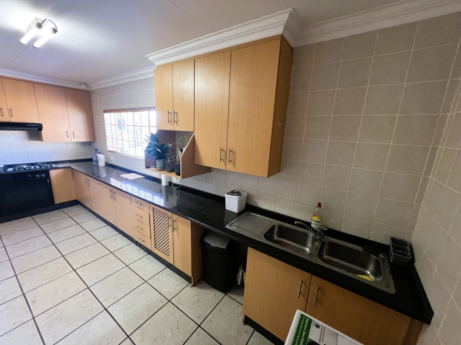 3 Bedroom Property for Sale in Flamwood North West